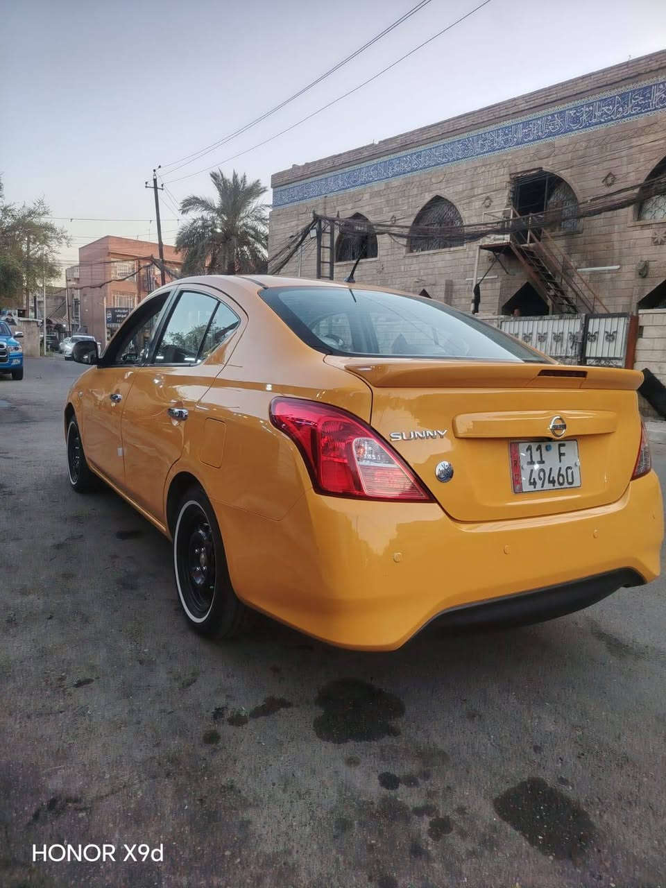 للبيع موديل ٢٠٢١ كفاله عامة كير محرك تبريد الداخل مدوشم بالكامل تخم تاير جواها  شاشة كامره السيارة بأسمي ثاني يوم لتحويل السعر ١١٨ وبيها مجال للشراي مكاني بغداد حي القاهرة للتفاصيل اكثر الاتصال على الرقم *********** بغداد, العراق
