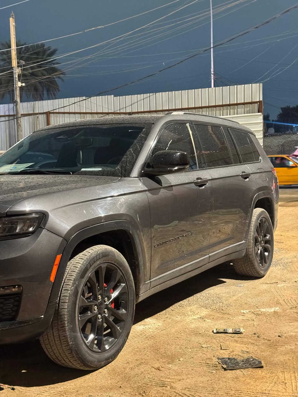 للبيع
جيب شيروكي موديل 2021 (7راكب مقصوره vip)6سلندر 3600 
مواصفات:
٤ قطع تبريد
انظمه قياده مختلفه
سبورت
اشاير مري
دخول ابواب ذكي
تحديد مسار 
مثبت سرعة
شفتات سرعه
شاشه تاب تدعم ابل كاربلي واندرويد اوتو 
بلاك ادشن 
كتاب تضليل لمده سنة 
وبعد معروفه مواصفات الجيب 
للراغب بل شراء التواصل  على الواتساب   ***********
السعر المطلوب (270$) وبيها مجال للطيبين
