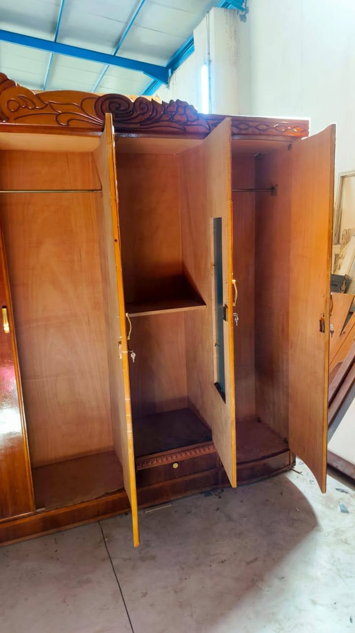 السلام عليكم....💯غرفه نوم 6 ابواب..صاج عراقي... مستخدم..شرط نظافه فول...
للاستفسارالاتصال ع+9647717030130
او التواصل ع واتس أب
