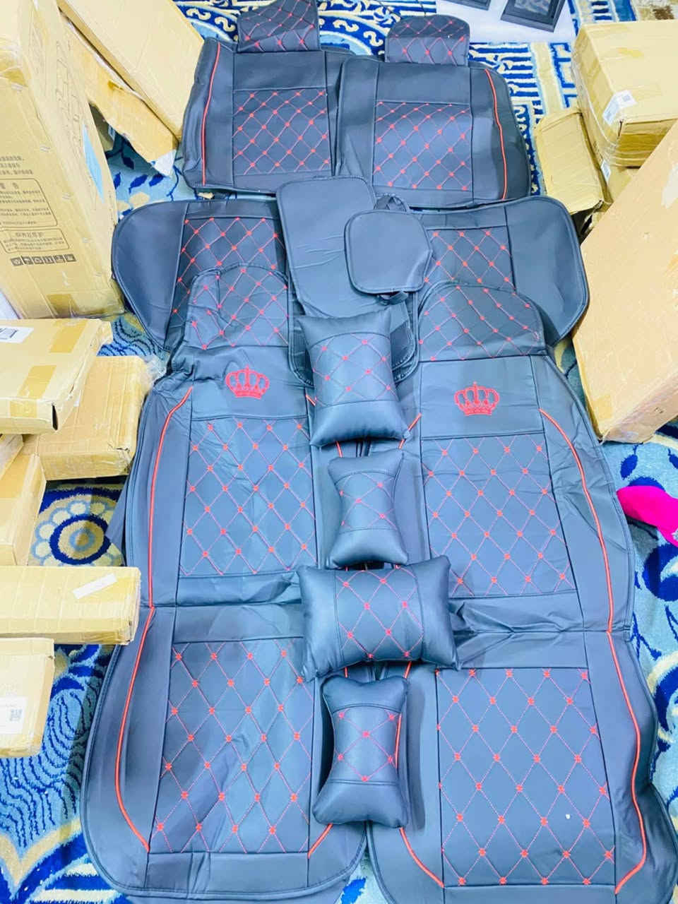 دوشمة ملكي بهذا الشكل
السعر 50 مع التوصيل ***********
