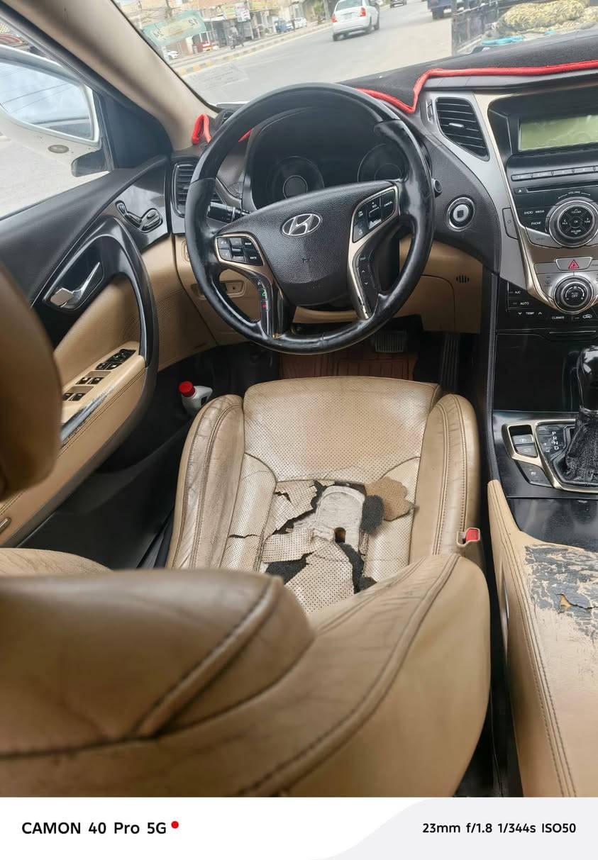 بسم الله سيارة ازيرة هوندا  موديل 2012 
موصفات محرك 6 سلندر (دوش) 
سيارة خليجي 
تبريد غاز بس 
كشنات تدفئ + تبريد 
كامرة من الخلف  + حساسات للتيارة تطلع بشاشات العرض 
وباقي الموصفات معروفة النجف, العراق


**إذا كنت صاحب هذا الإعلان وتريد حذفه لأي سبب، رجاءا أرسل رسالة إلى الدعم الفني**