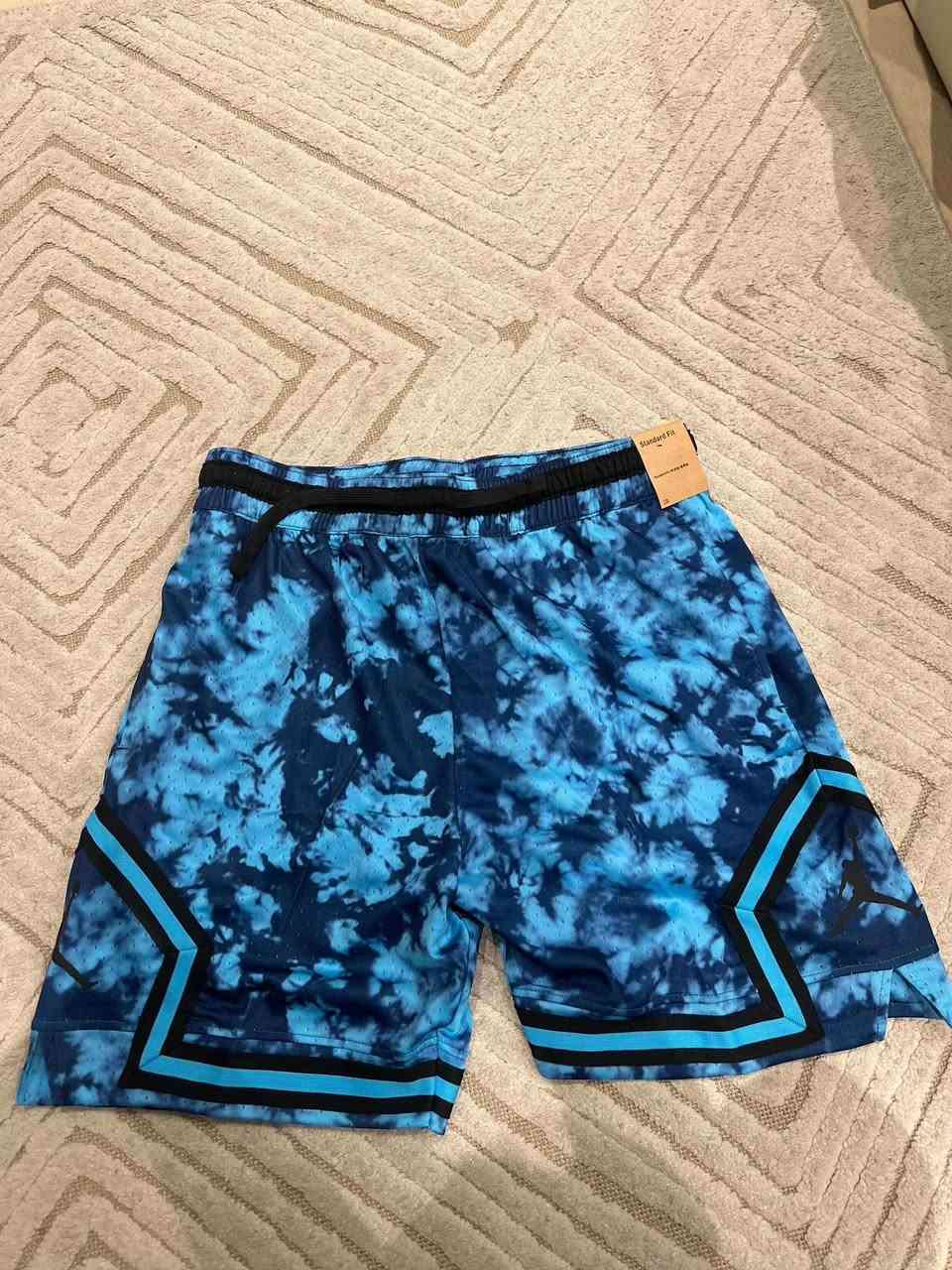 شورتات اصلية القطعة على 8
متوفر توصيل


**إذا كنت صاحب هذا الإعلان وتريد حذفه لأي سبب، رجاءا أرسل رسالة إلى الدعم الفني**