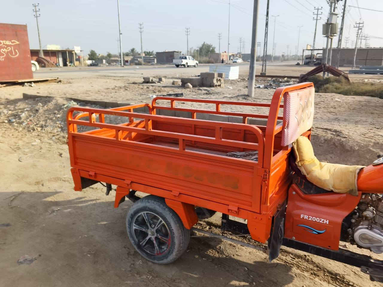 سلام عليكم ستوته البيع يفان مديل 16رقم وسنويه سعر مليون 650وبيها مجال ***********
