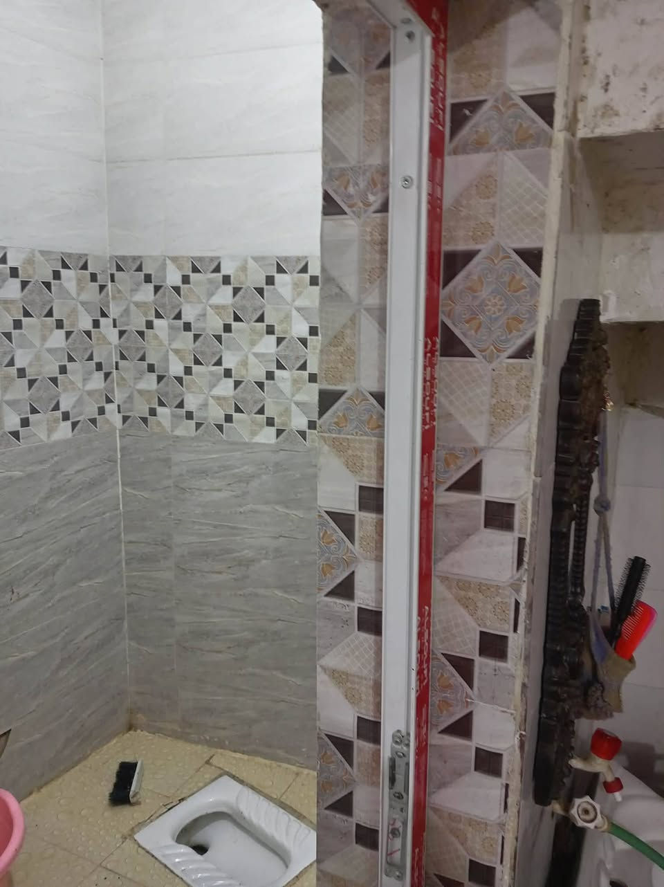 السلام عليكم 
بيت للبيع بغداد بوب الشام لاتصال ***********او***********
