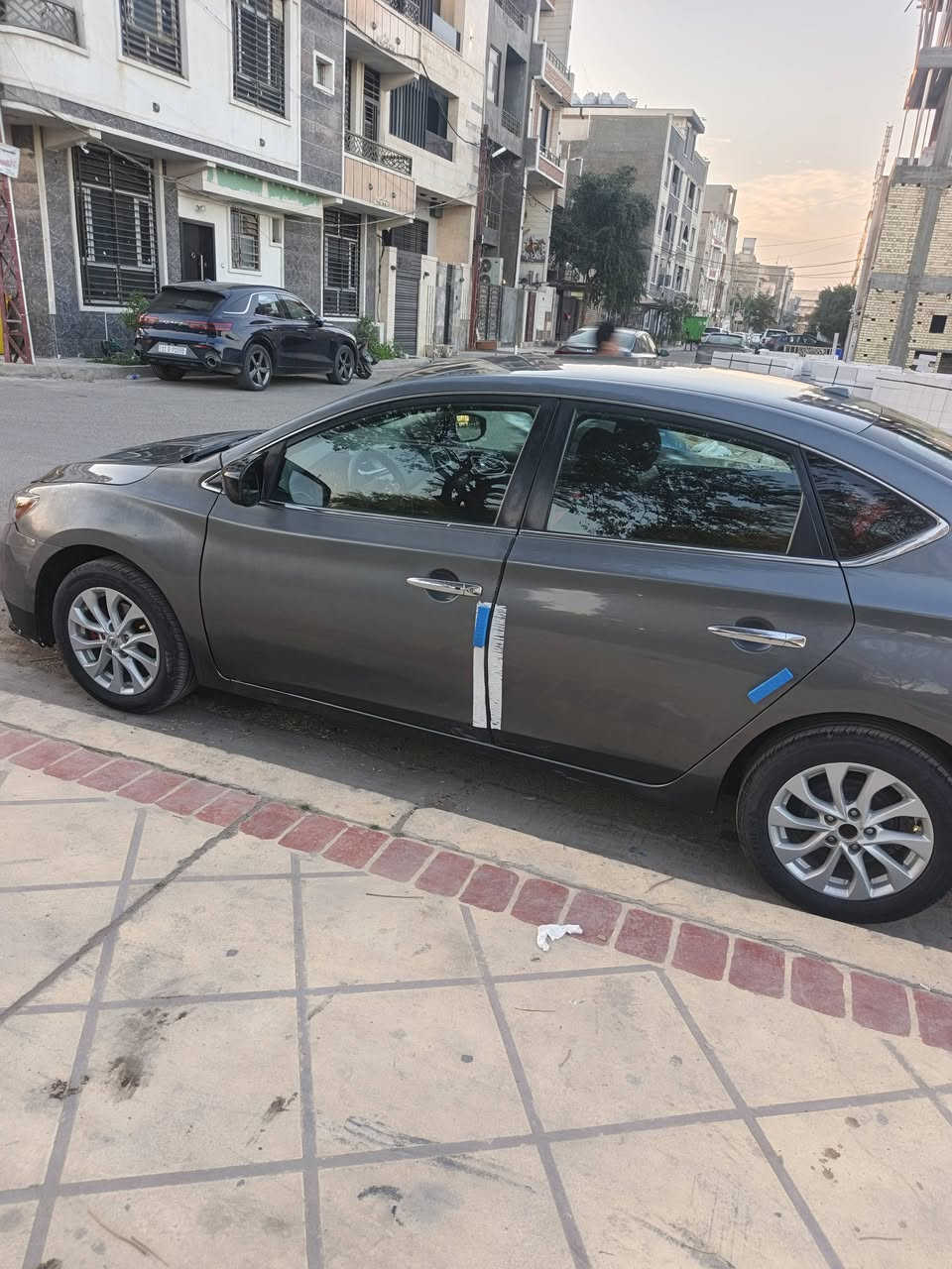 السلام عليكم...... 
نيسان سنترا موديل 2019 محرك 1800 شاشة كامرة بصمة ابلاد رقم بغداد دولي هزة جديدة تحويل مباشر بيها صبغ قطع ابيع احزام  تبريد منقص غاز 3N1AB7AP1KL625826 وهذا رقم الشاصي والسعر 78 الاتصال ***********
