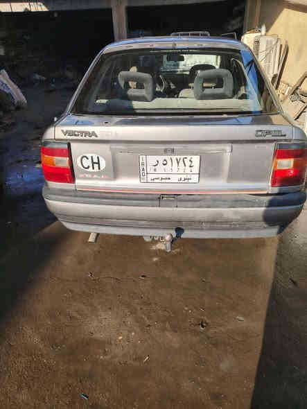 سياره فكترا حجم 16 
نص مكينه قصه 10ايام صار من شديناها 
طخم تاير جديد
طخم الصدر جديد
بطاريه جديده 
فول عادي 
صبغ حزام جماليه
كور معمر جديد
كم شفت جديد 
السعر 38 وبيها مجال قليل
رقم الهاتف: *********** اسيا 
رقم الهاتف: ***********كورك
