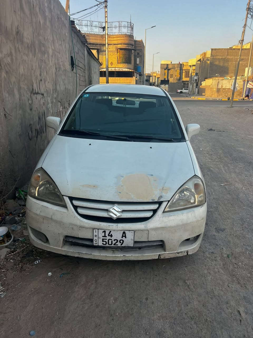 سلام عليكم ساسوكي للبيع موديل 2005 سياره كير محرك كله كفاله تخم تأيرت جديد تبريد عوزه بس غاز حداديه كله جديد رقم جديد بسمي تحويل ثاني يوم مكان السياره البصره *********** سعر 48 وبيه مجال
