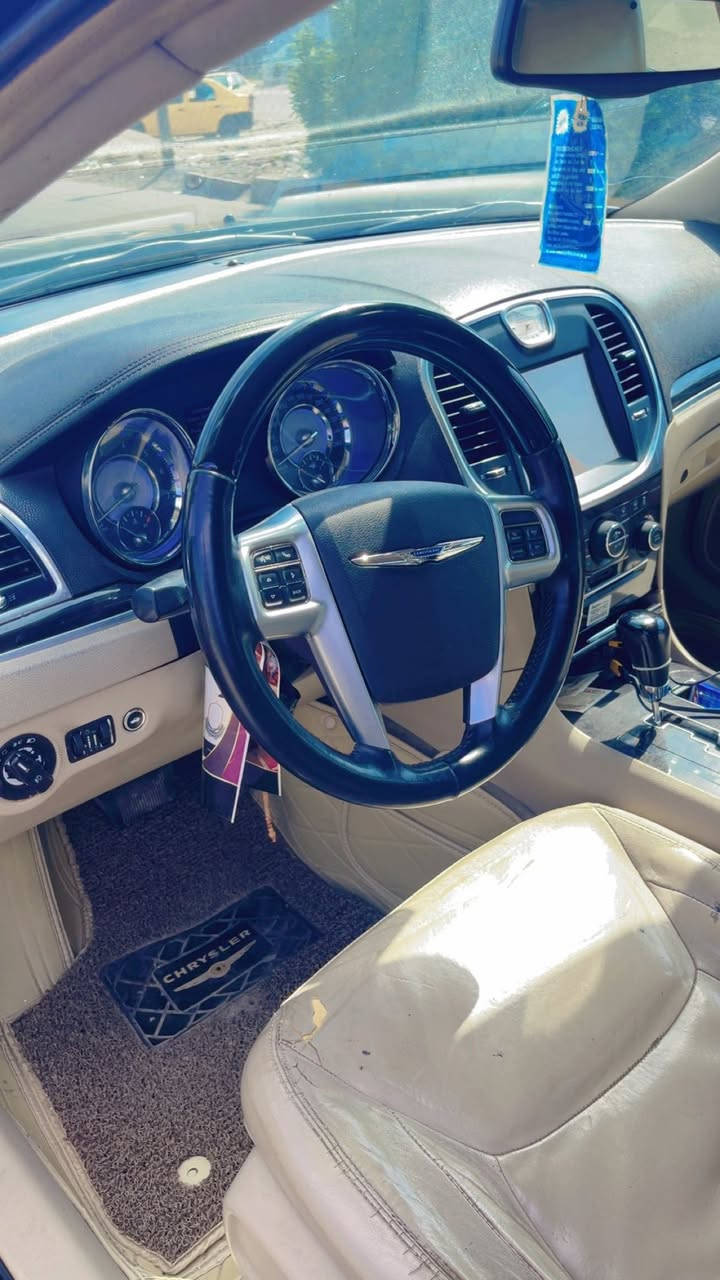 موديل 11بيها جاملغ خلفي صفحه السايق فقط مكفوله من كلشي  كير اكسل محرك هستوني شادهن سياره احلا من الصور بسمي ثاني يوم احولك مكاني بغداد السعر 160وبيها مجال قليل لطيبين رقم ***********
