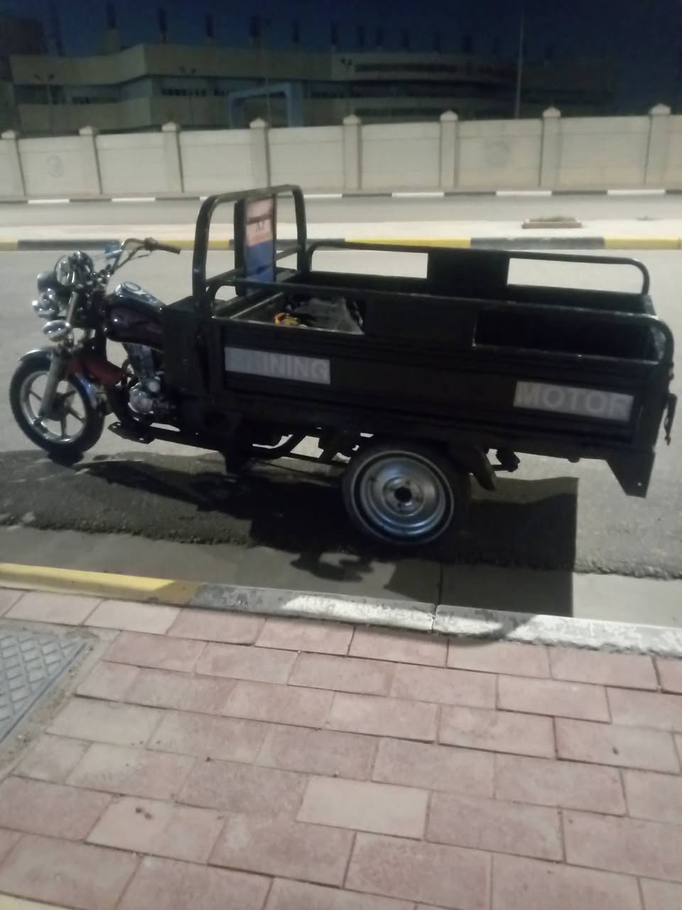 ستوته للبيع محافظه كربلاء المقدسه حي النصر موديل 13 مقفوله كفاله عامه اغراض كله 23 السدود بس الباتري خابر السعر 1.5 وبيها مجال بسيط


**إذا كنت صاحب هذا الإعلان وتريد حذفه لأي سبب، رجاءا أرسل رسالة إلى الدعم الفني**