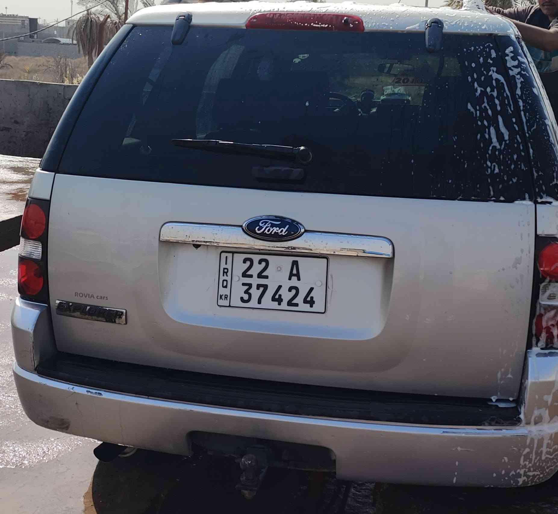 السلام عليكم من رخصت الادمنيه فورد إكسبلورر موديل 2008رقم اربيل الجديد كفاله كلين بدون اي حادث  باسمي سبعه راكب تبريد مركزي تو ويل العنوان البصره *********** السعر 115وبيها مجال للطيبين
