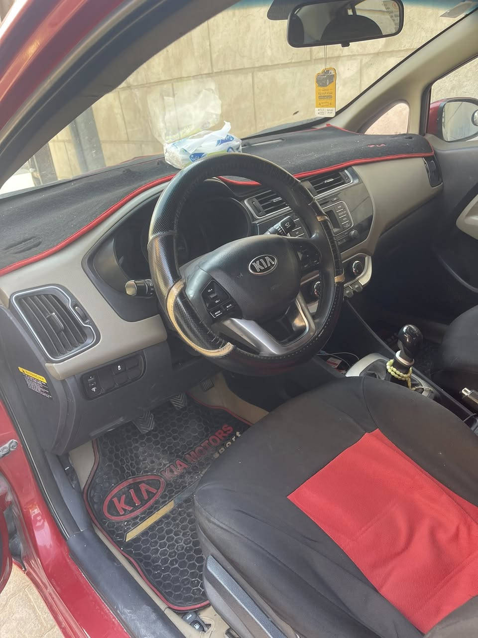 سلام عليكم ريو موديل 17استيراد خاص كير عادي 7نمر السياره اتخبل استفسار ***********
