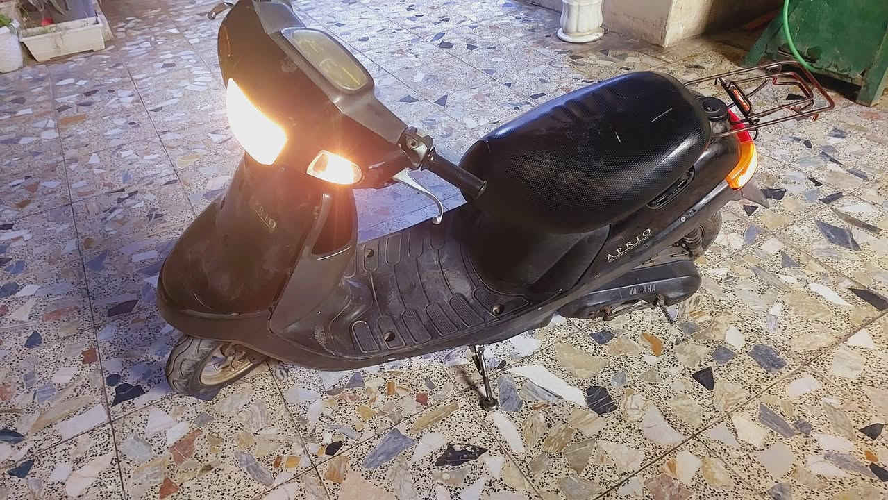 السلام عليكم دراجه بطه شوف العين
مكينه خير من الله كل شي بيها شغال نقصها فقط باتري 
متواجد فقط واتساب *********** السعر 250 وبيها مجال
