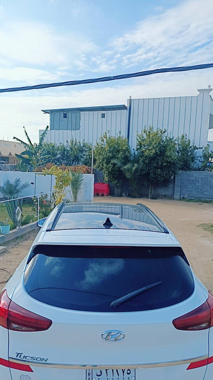 السلام عليكم للبيع
توسان 20 فول مواصفات 1/1 مكفولة كفالة عامه
مكان السيارة بغداد اليوسفية (رقم بغداد) 
للاستفسار على الرقم ***********
