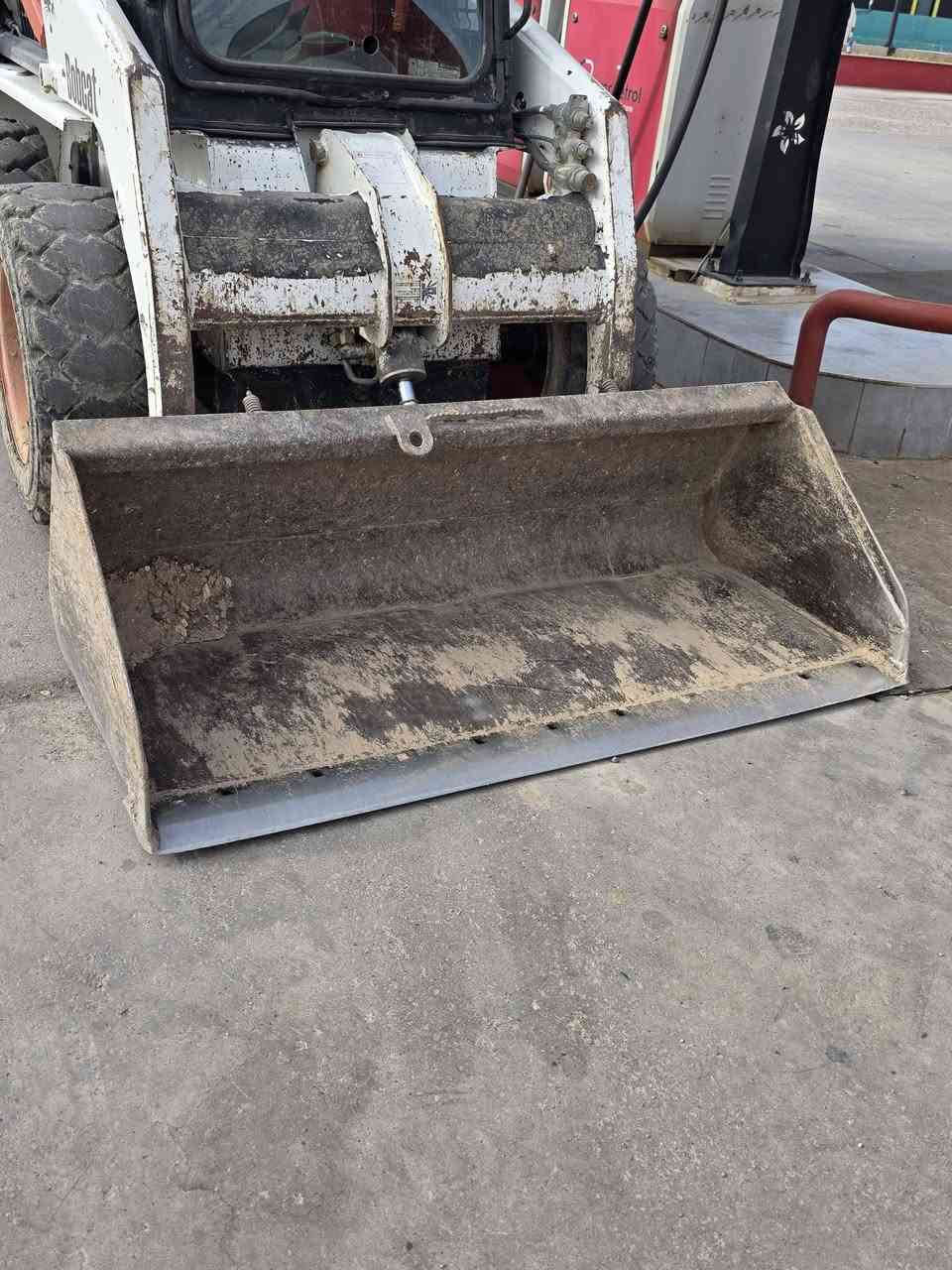 كيله ي بوبكات s130  بو فروشتن سعري 5وه ره           ***********
