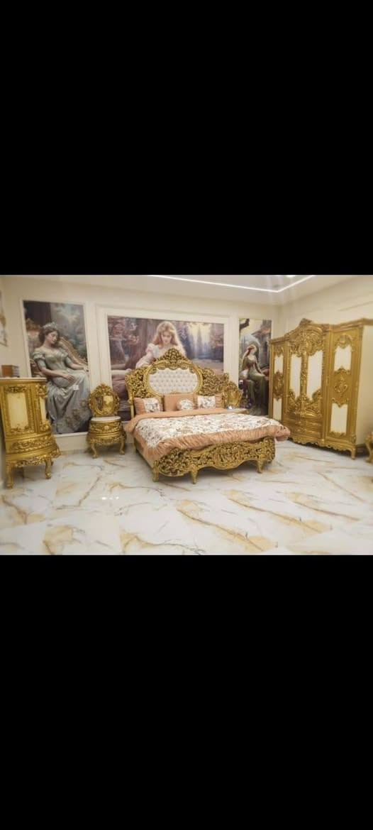 غرفه شغل دمياطي مصري ضخمه جدا للبيع العنوان الشرطه الخامسه رقم الهاتف ***********
