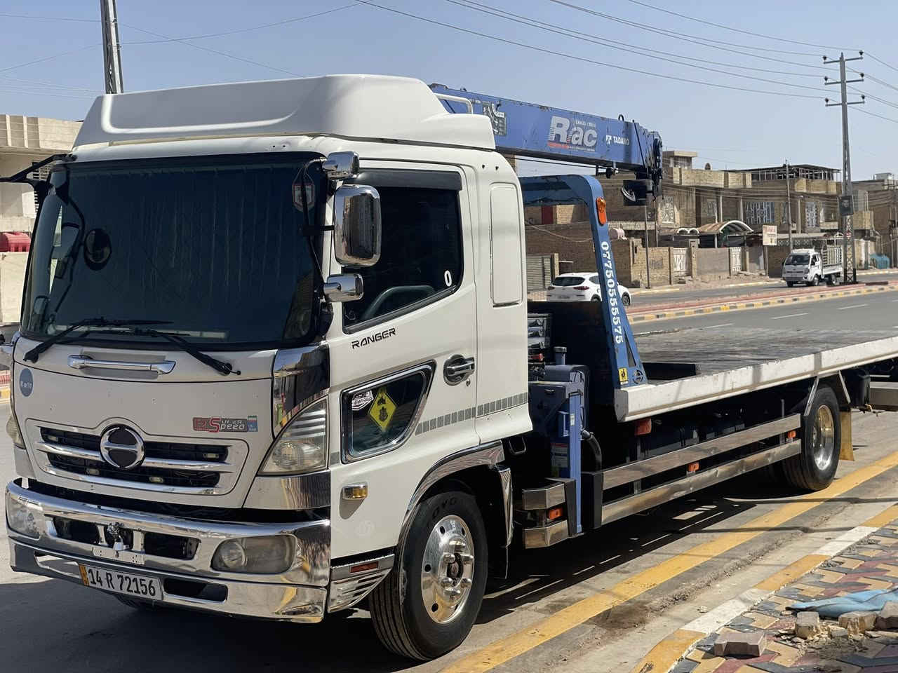 السلام عليكم هينو شيطان كرين سطحه نزال 3جكات 

كرين راك 3سلايتا مخالف تاير 19/5 موديل 2002اصل 

فول عادي 80 مكان عمارة 

لاستفسار عل سعر رقم ***********
