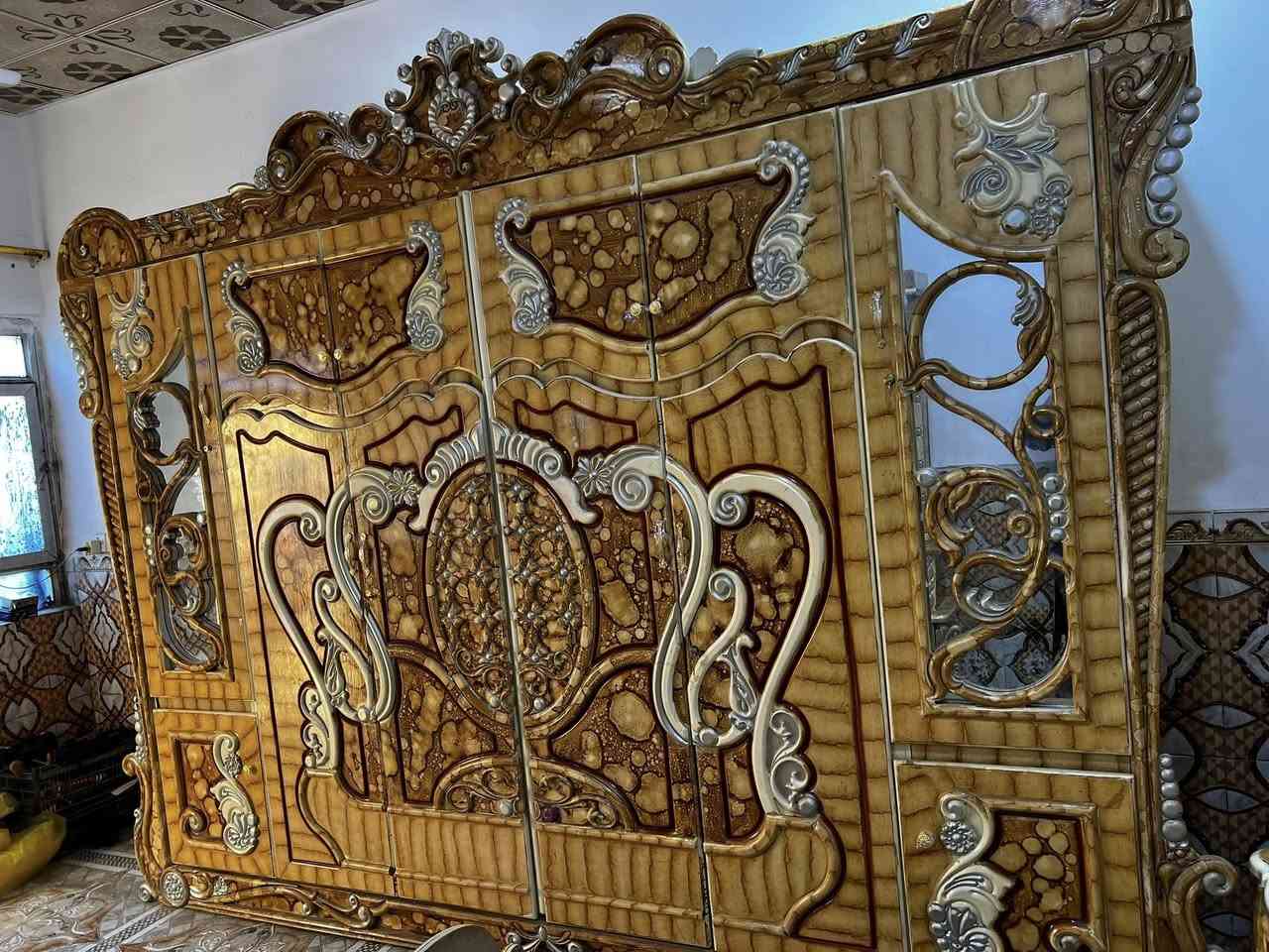 غرفه نجاره تفصال طابقين ام السته نضيفه كلش سعر 850 نهايته قفل عنوان سوك الشيوخ حي العسكري رقم ***********@إشارة
