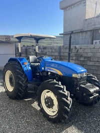 مركبة • للبيع • تفاصيل ناقصة