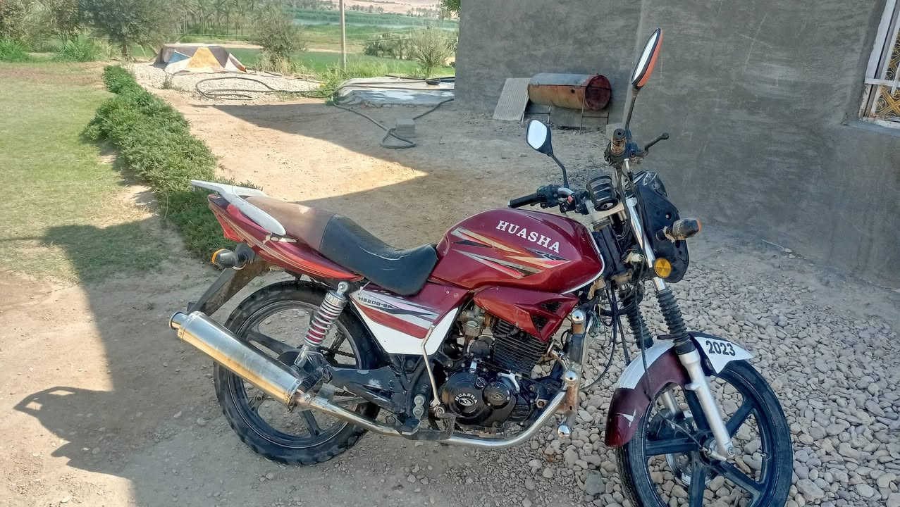 السلام عليكم ماطور هيوشه موديل 18 محرك 200  ماطور كله شغال  سعر 500 وبي مجال


**إذا كنت صاحب هذا الإعلان وتريد حذفه لأي سبب، رجاءا أرسل رسالة إلى الدعم الفني**