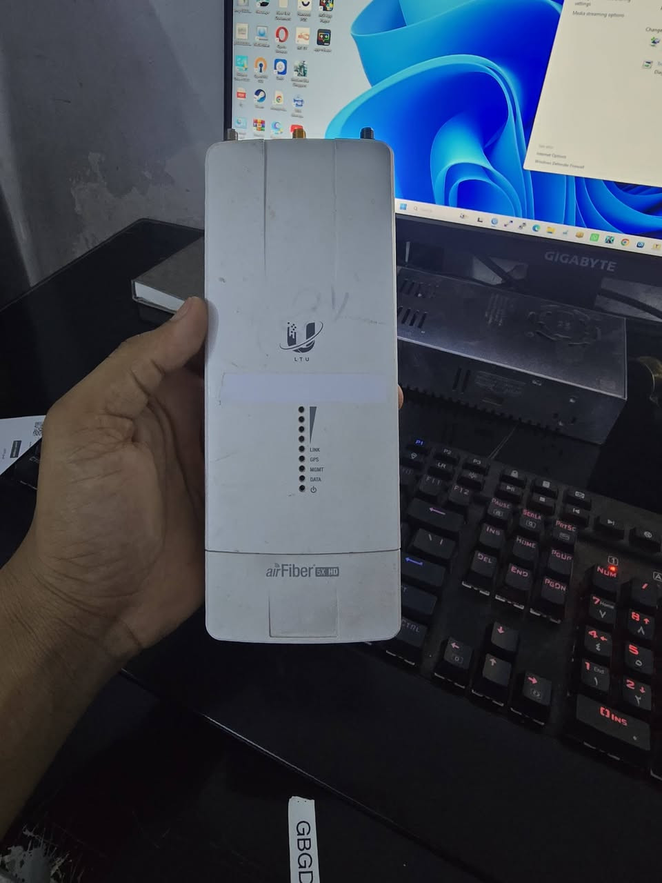 وجبة غراض انترنت مستخدمة للبيع
لنكات مايكرو ويف 1 كيكا 
دشات 30 ubnt ب 75 الف
سكترات 120 ubnt ب 50 الف
سكترات 90 ubnt ب 50 الف
912 ب 40 الف
لنك 5XHD
لنك اكسترون 1 كيكا
صحن بوربيم فارغ فقط صحن ب 5 الاف
سكترات تيتانيوم 2.4 القطعة ب 25 الف
روكت xw 2.4 ب 60 الف
912 تردد 2.4 ب 45 الف
عاكسة مكزما 1500 ب 125 الف
كيو ارتي 5 ب 75
عاكسة مكزما 48فولت 4000VA ب 250 الف
هبات تندا جديد 8 بورت ب 5 الاف
هبات سيسكو حديد ب 15 الف
1072 مايكروتك
يوبي اس مكزما 6kva
بطاريات نيوماكس نص عمر ب 150 الف 
بور سبلاي 24 فولت ب 15 ألف
بورسبلاي 36 فولت ب 25 ألف
2011 مايكروتك
1100 مايكروتك
951 مايكروتك
750 مايكروتك
سيسكو بورتين كيكا ب 35 ألف
1009 بلص. ب 500 ألف
حديد 35
حديد 45
يونيفاي مش برو ب 75
سويجات unv ينطي بور 48V ب 50 الف
يوبي اس فاربر 1500 نقص بطاريات ب 50 الف

يوجد توصيل كافة المحافظات 

***********
