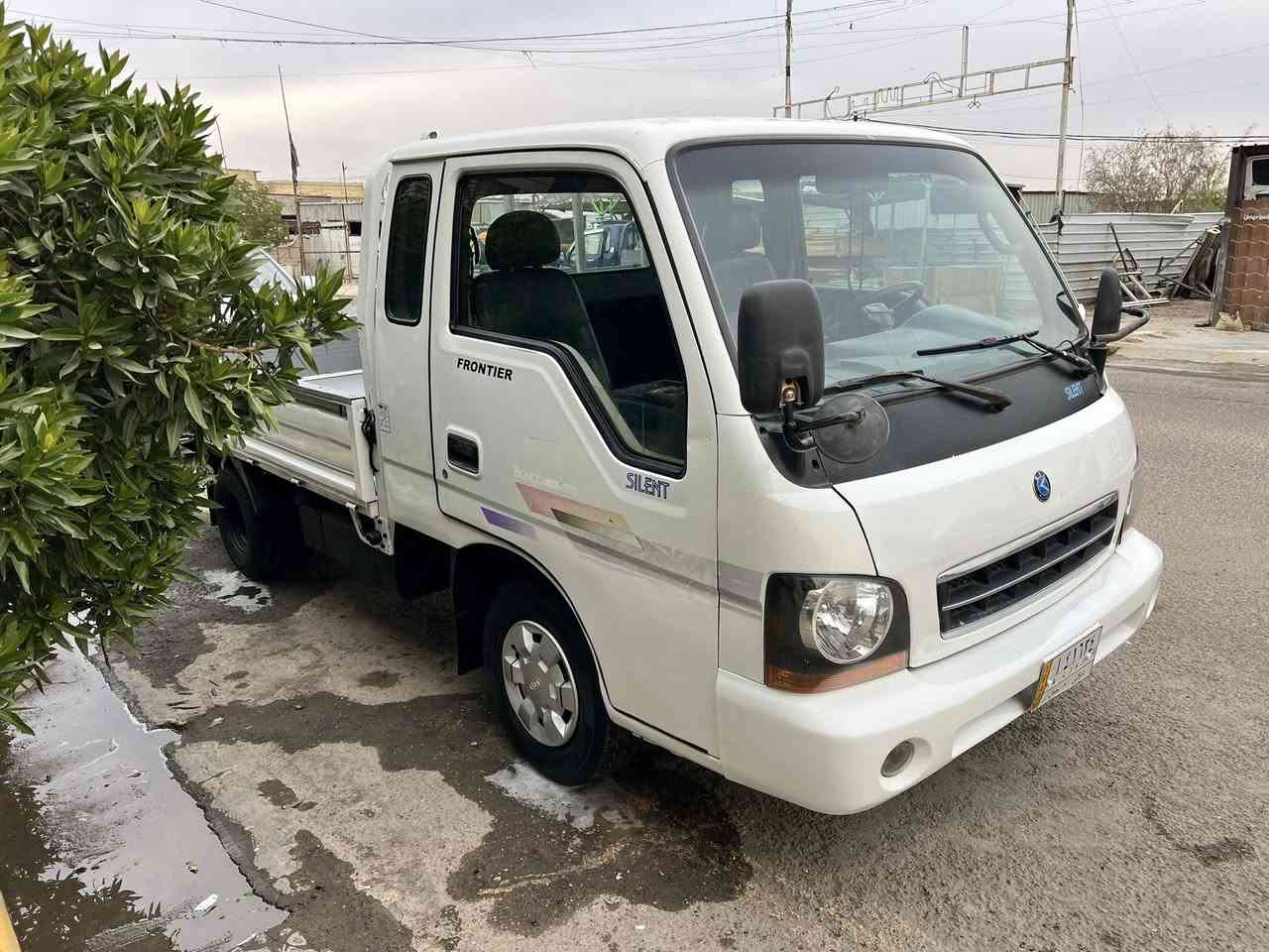 السلام عليكم للبيع كيا فونتيرا ام عيون مديل. 2001.  رقم  ديالى مشروع وطني تحويل مباشر   محرك 3000 مفتوح بلاد.  مكفوله من الضربه والكص.  فقط صبغ ملاحضات ممثره دوس وصفاحيات بدي.    قماره وضع الشركه شاصي كفاله محرك كير كسن. حداده. شواصي. كله جديد.        مكاني بغداد.  
السعر.  87. ورقه      اتصل وتدلل ***********.    🫶.
