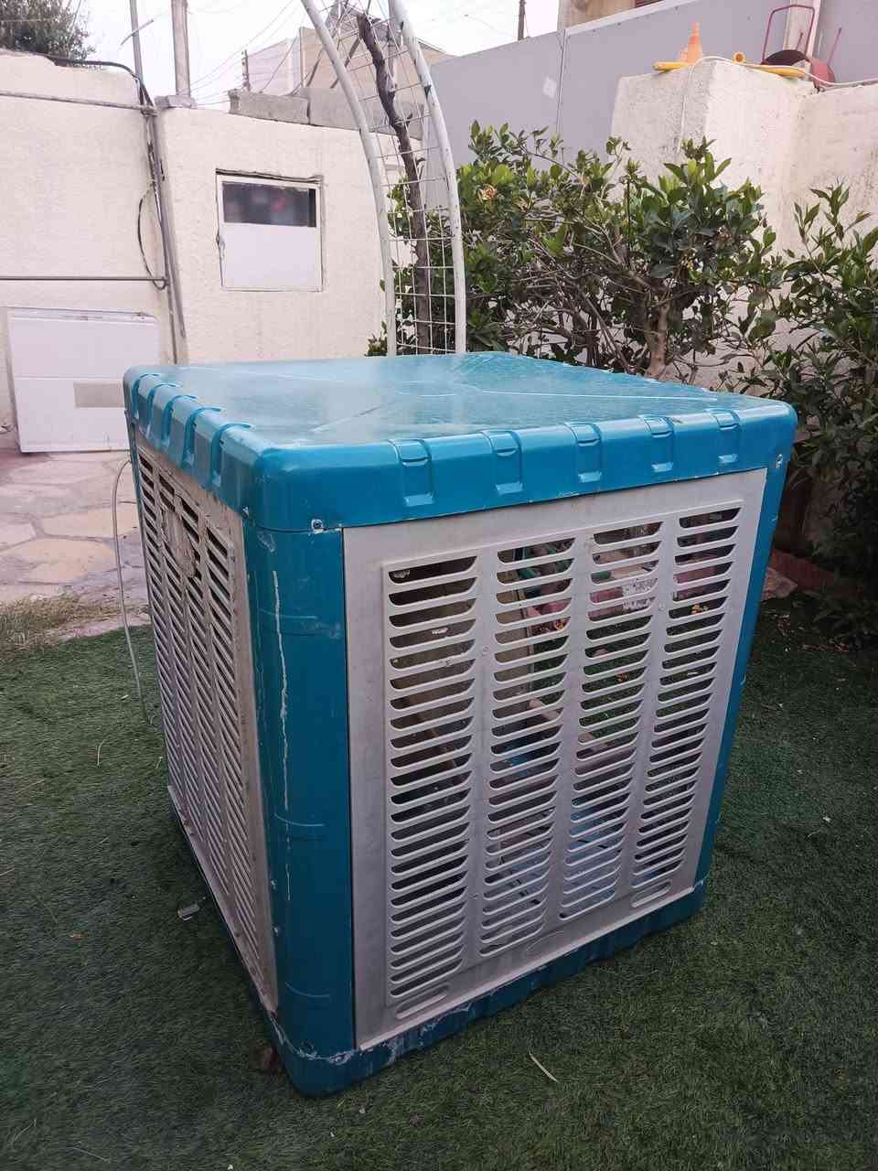 مبردة جنرال ثقيل نظيفة جدا استخدام موسم حجم 2ونص ماطور بلادي الكترجين سرعتين الابواب بلاستك ***********   بغداد.دورة

