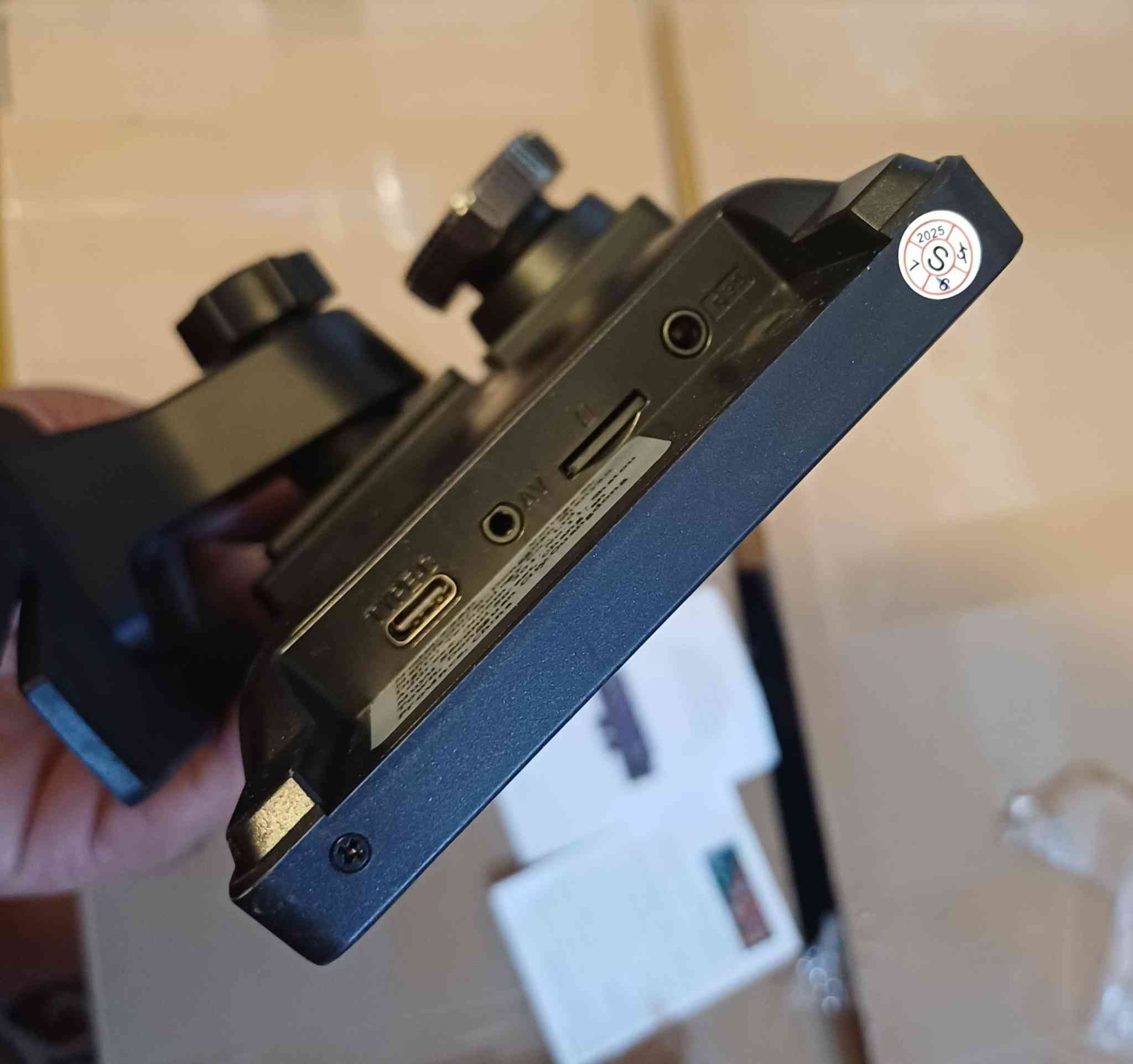 شاشه +كامرة 4k… حتى رام بيها+كامرة خلفيه
سعرها 65


**إذا كنت صاحب هذا الإعلان وتريد حذفه لأي سبب، رجاءا أرسل رسالة إلى الدعم الفني**