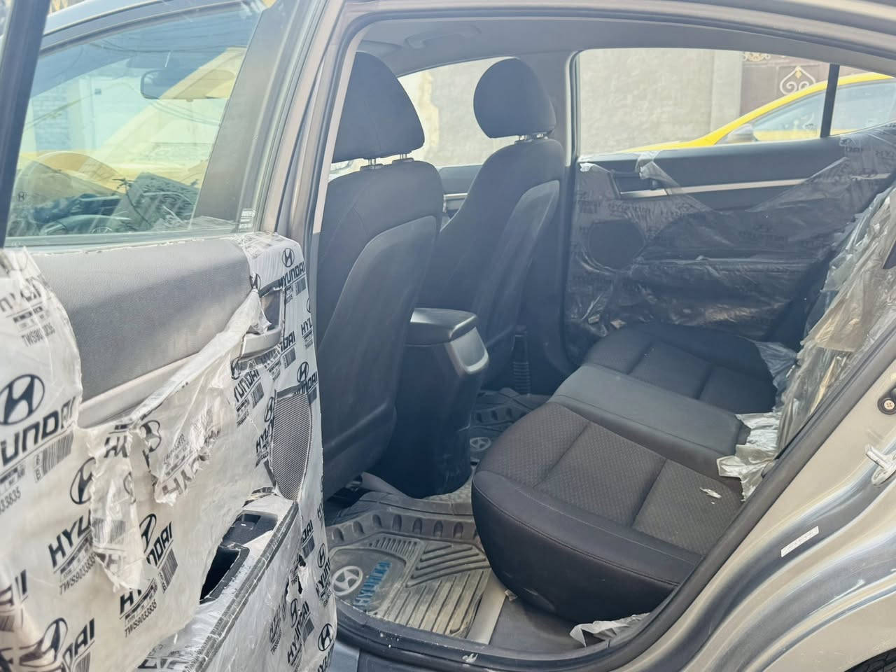 بسم الله الرحمن الرحيم 
السلام عليكم 
النترا 2019 سيارة ماشة 49 الف 
وارد امريكي دعامية خلفية فقط بيها 
كلين سيارة بدون صبغ وتبديل وبارد مكفولة كفالة عامة 
رقم بغداد انكليزي وسنوية جديدة بأسمي 
وابيع شرط التحويل 
كير AT المرغوب
محرك 2000 دوش 
تبريد ثلج
كتلوك الشركة بعده بيها 
تخم تاير جديد
صدر امامي خلفي جديد 
سيارة جديدة وكالة 
السعر المطلوب 145 بيها مجال قليل 
عنوان بغداد ***********
