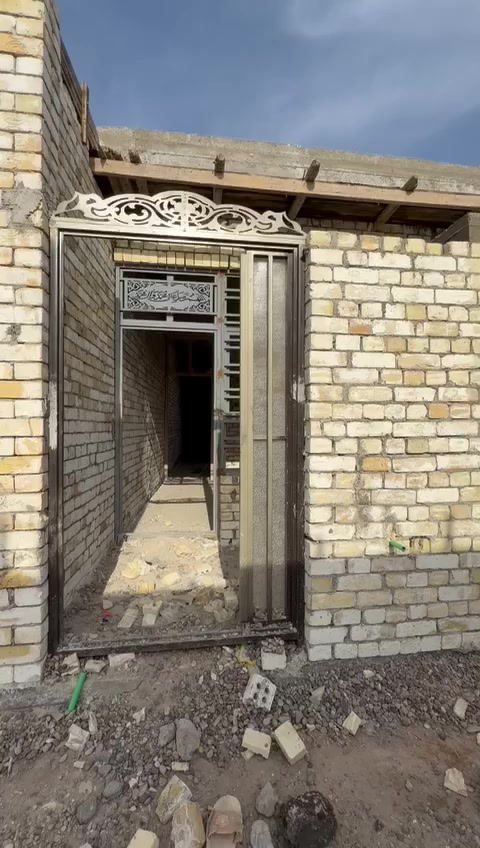 تتوفر عندي مشتملات المساحه ٧٥ متر في خضراء الدسيم كامل خدمات سعر المشتمل ٣٧ مليون للتواصل *********** مجاري كهرباء تبليط ماي
