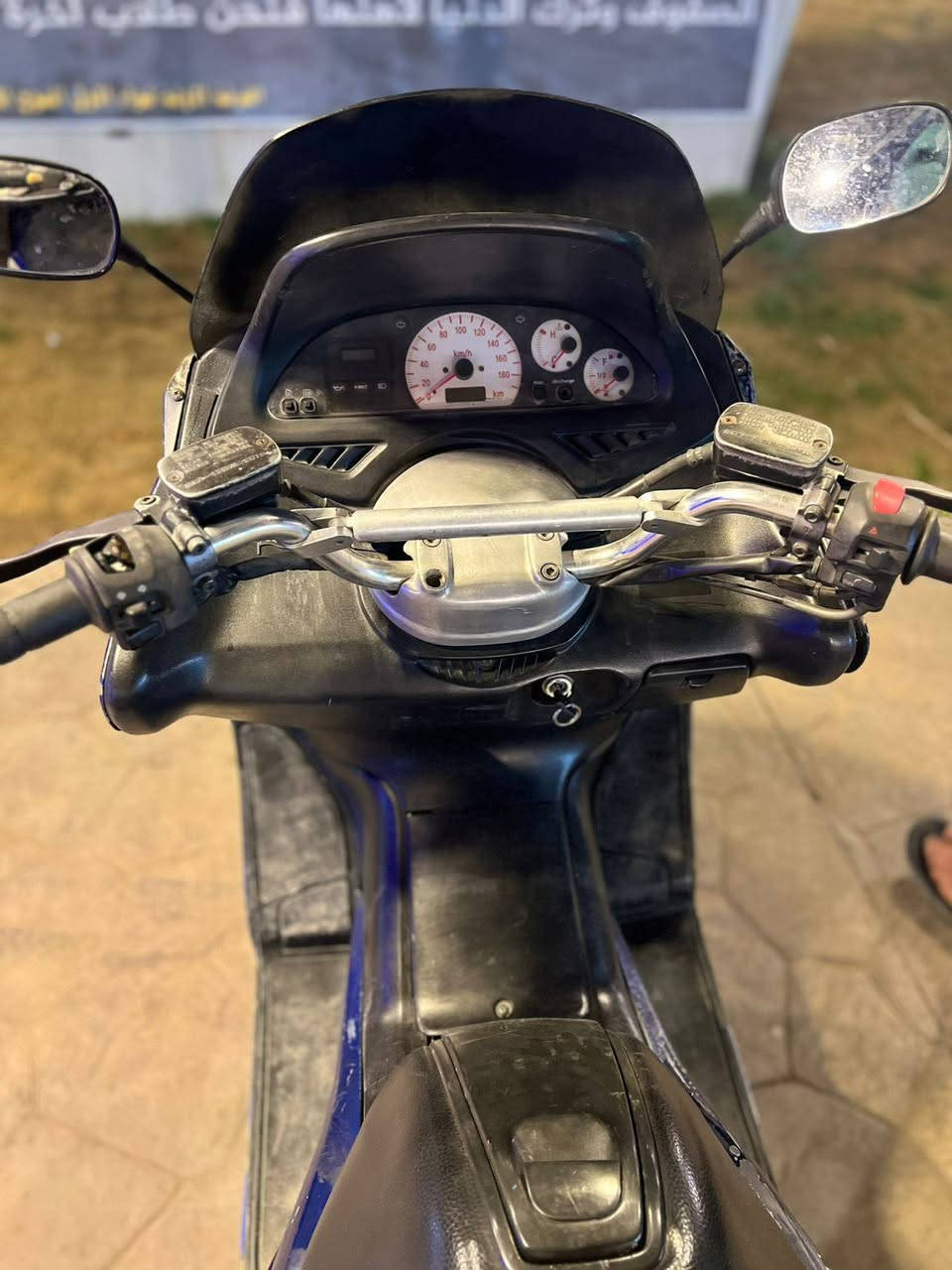 السلام عليكم تي ماكس للبيع كاملة بيه كلج مالوسي يشك الكاع شك مكينة ناعمة لادخان لانضوح كهربائيات شغالة دشبول شغال نكرة بكل وكت ادامة عامة  سعره مناسب 1500مليون ونص مكاني بغداد حي اور او مدينة ***********رقمي
