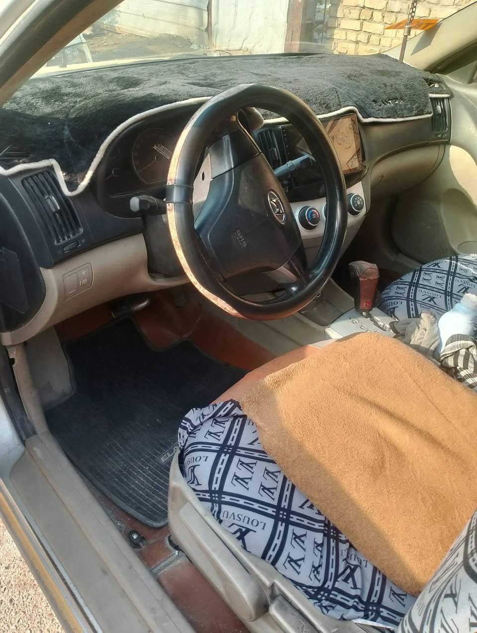 سلام عليكم النتر موديل 2008 خليجي سعر 80اوبيه مجال

*********** ابو علي
