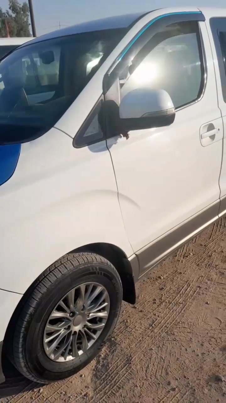 السلام عليكم
استاركس 2020
السياره فقط بنيد مبدل بدون دواخل وبيها بارد قليل بين باب العبري وباب السلايت فقط
السياره مصفره من كلشي خط وبحث مصفره ماشي معامله تحويل رقم انكليزي رقم قادسيه تاخذ صافي 
تخم تاير جديد حداديه تبريد داخل جديد دوشمه عام
مكان السياره واسط العزيزيه 
للإستفسار الاتصال على الرقم***********
السعر 250 وبيها مجال للطيبين
ملاحظه اني مكلف بل النشر فقط اتصال على الرقم
