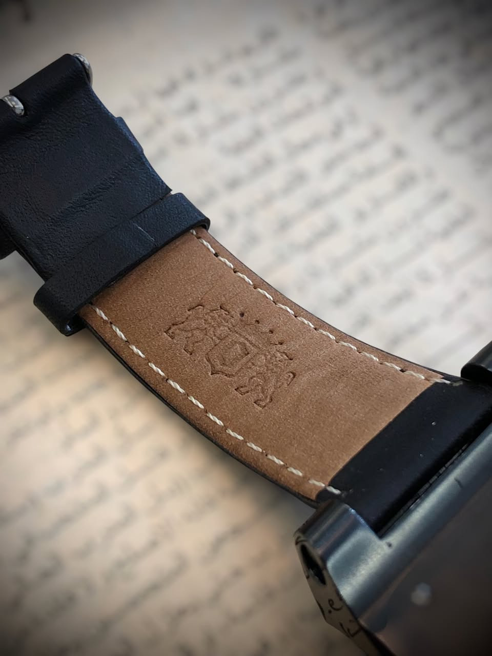 اورينت  كرونوغراف اصلي 🇯🇵🇯🇵🇯🇵
نظافة تامة // نظام كوارتز // تصميم مختلف وزن ثقيل // القطر طول عرض 40 //سنتر ثواني و سنتر دقائق // اميال وارقام لامينوس // السير الاصلي والبوك الاصلي مع العلبة //
‏🇯🇵السعر خااص لطفاا🇯🇵
يوجد توصيل لجميع محافظات العراق


**إذا كنت صاحب هذا الإعلان وتريد حذفه لأي سبب، رجاءا أرسل رسالة إلى الدعم الفني**