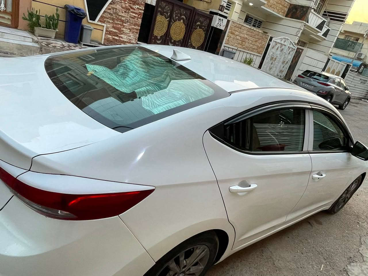 السلام عليكم. النترا  امريكي  ( 17 ) رقم بغداد جديد فول. مواصفات. فتحه بصمه  كشنات  كهرباء تدفئه جلد تبريد ثلج. شاشه هوايه موصفات بيها  ماشه. ٩٠ ml   سياره. حلوه. حادثها بنيد. مصبوغ مكان بغداد. السعر ( 120 ) ***********   .
