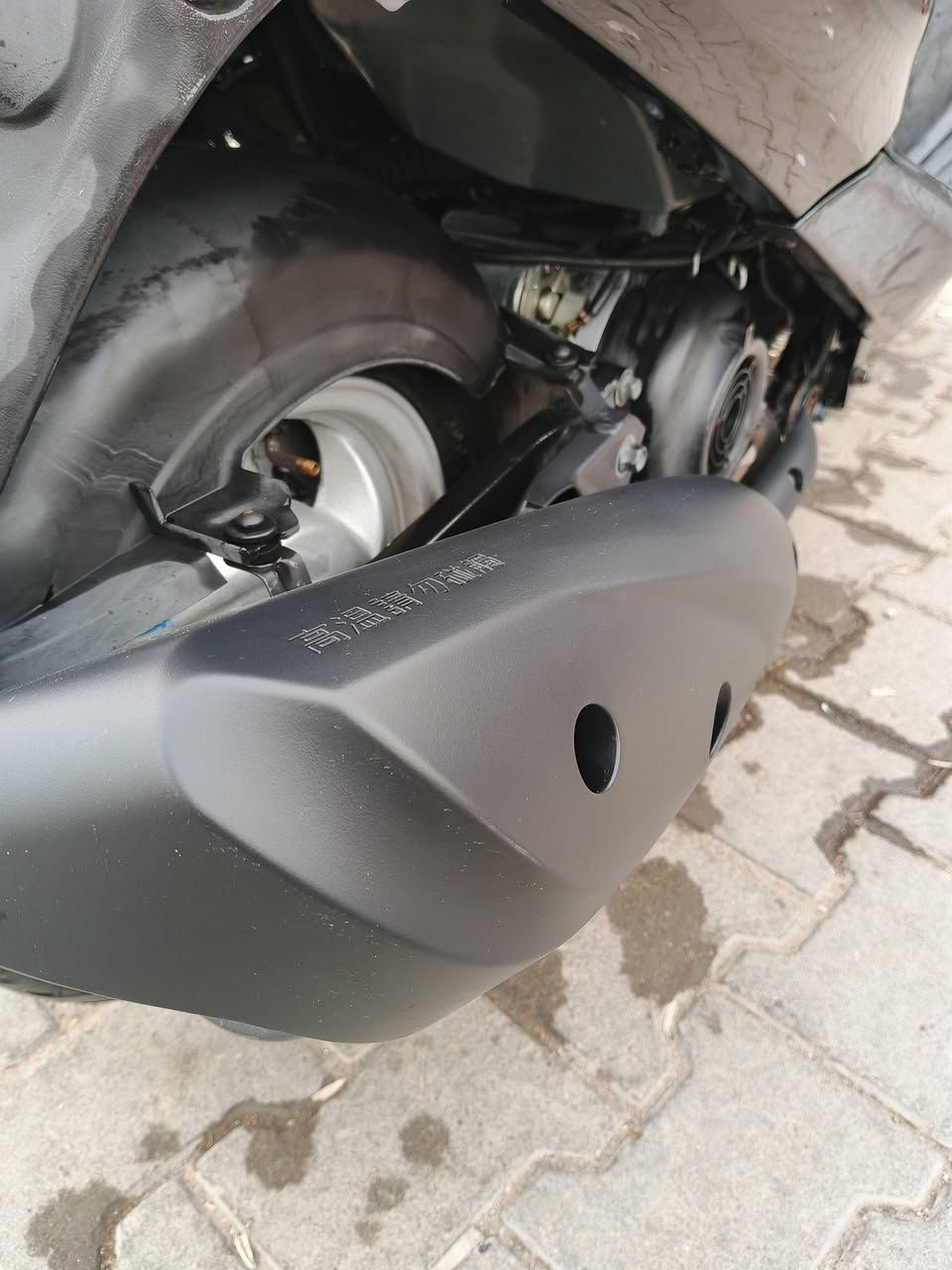 سلام عليكم دراجه بريز اكزز ياباني بحاله الوكاله ستان حساس مكينه كارتونه كفرات لك الدراجه بلاديه كهربائيات كلها شغاله مابيها اي نقص كشنها بلادي ممدوشم تخم تاير للبيع مكاني بغداد الامين للاتصال *********** اخوان غير متوفر عالفيس تريد خابر راني بلخدمه
