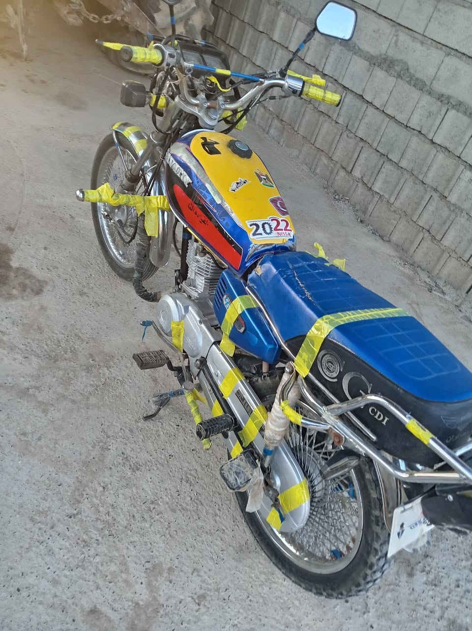 ماطور اربعه كير موديل 19محرك نضيف كهربائيات شغاله السعر 300وبيه مجال مكاني الحويجه داخل لتصال ***********
