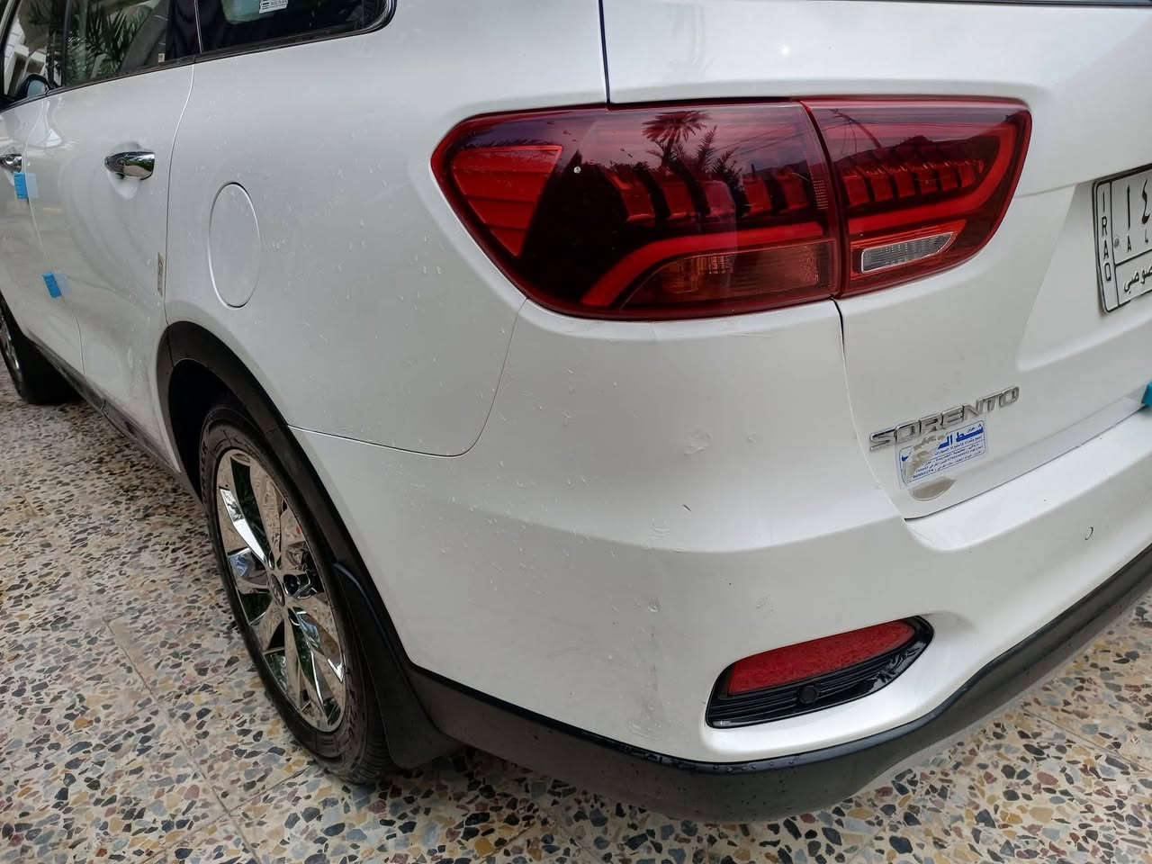 ‏السلام عليكم
‏للبيع أو مراوس بسورنتو أحدث 
‏سورنتو 18 شكل ال 20  بيها بارد بالجاملوغ الخلفي صفحة السائق 
‏باب السائق مفتوحة حسب السونار ولو اني مشتريها مكفولة
‏ماشية 121 ألف حقيقي 
‏رقم ديالى 
‏بصمة تشغيل عدد (2) 
‏بصمة أبواب 
‏بردات خلفية 
‏كشنات جلد
‏الكراسي الأمامي كهرباء 
‏الصندوق كهرباء 
‏اشاير بالمري 
‏مري شفط
‏7 راكب 
‏3 قطع تبريد 
‏السيارة مكانها محافظة ديالى ناحية جديدة الشط 
‏السعر 230 وبيها مجال بسيط حق الجية 
‏للاتصال *********** متوفر واتس إب
