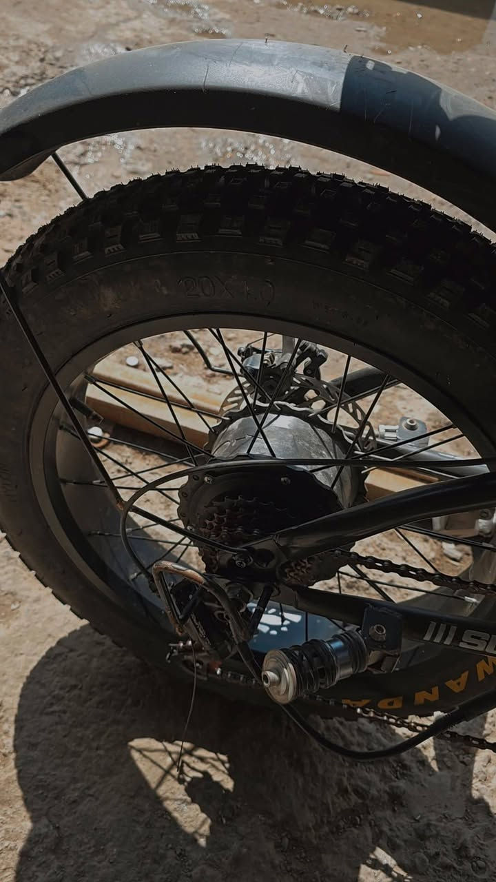 سلام عليكم ورحمه الله وبركاته 
بايسكل مساعد شحن اخو جديد 
للبيع 
حجم 20
السعر 650  
العنوان بغداد ابو غريب 
***********
