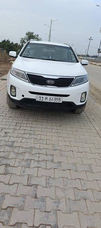 سورنتو للبيع  موديل 14 رقم بغداد ابسمي تحويل مباشر سياره متجايه ومصبوق...