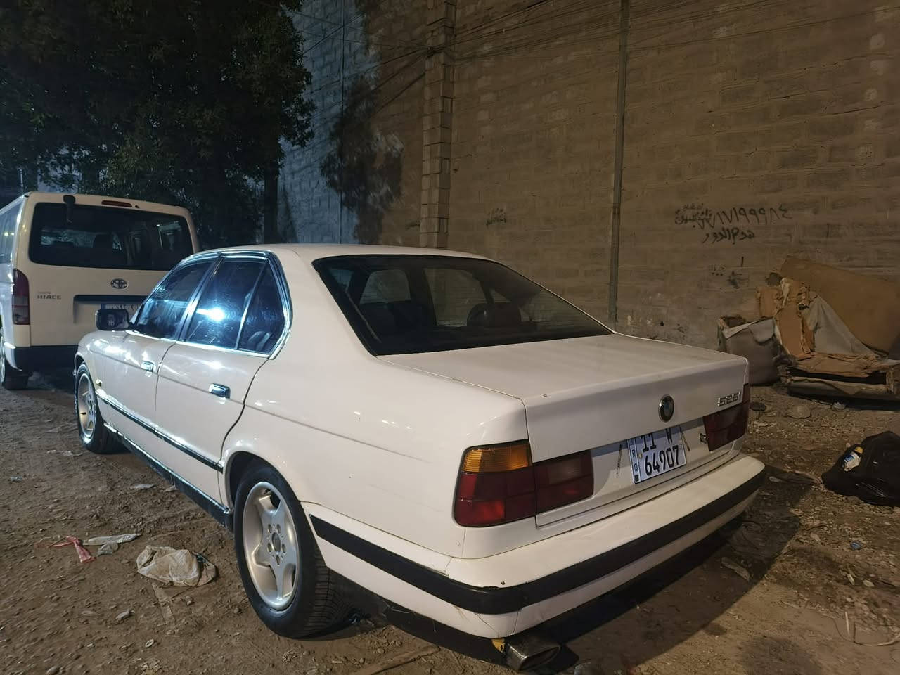 السلام عليكم

Bmw 525 للبيع

كير عادي

الموديل 1990

محرك 2500  مفتوح

مكان السياره بغداد شارع فلسطين

السعر ٤٧ ورقه وبيهه مجال

للتواصل واتساب ***********
