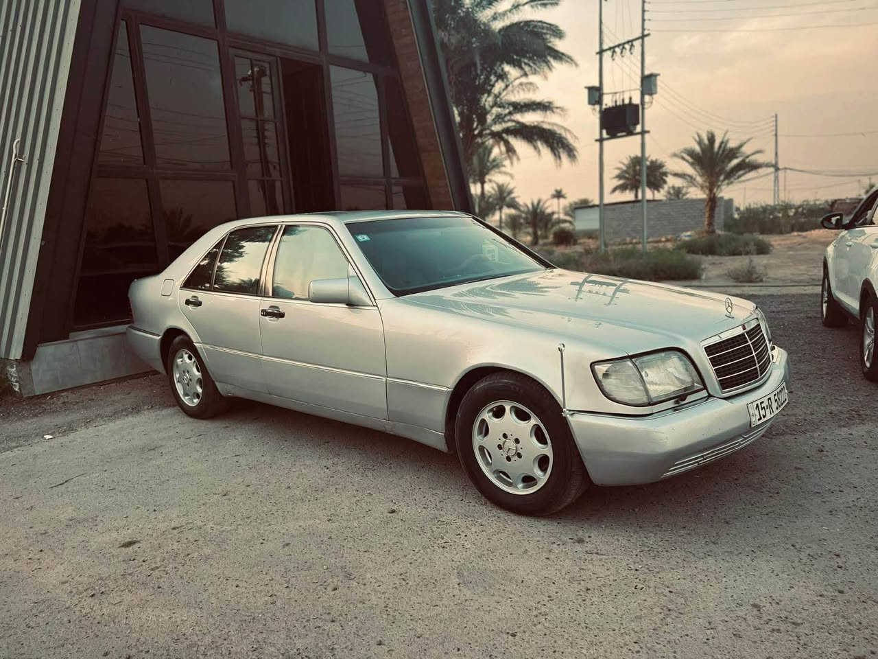 مرسيدس شبح W140 320 موديل 1994
المحرك 6 سلندر
الكير D4
التبريد شرط
الكهربائيات شرط
السيارة جاهزة من كل شيء
تحويل إلى أي مكان
رقم الأنبار
مكان السيارة بغداد
سعر80 بيها مجال للشراي 
للأستفسار ***********واتساب
