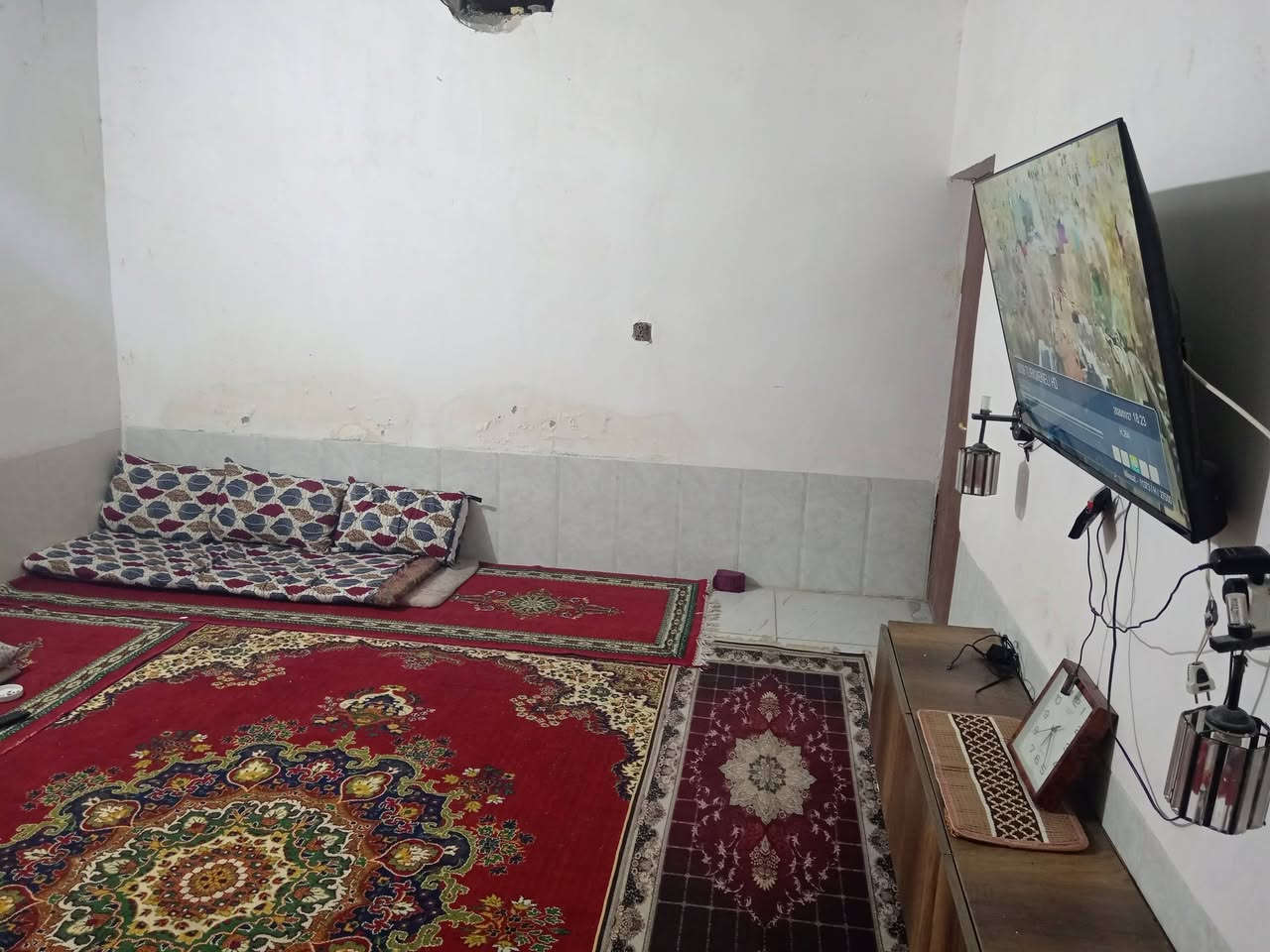 سلام عليكم بيت للبيع قرب سوق الكبير المساحة 200 متر سعر 10 مليون بي مجال هاذه
***********
