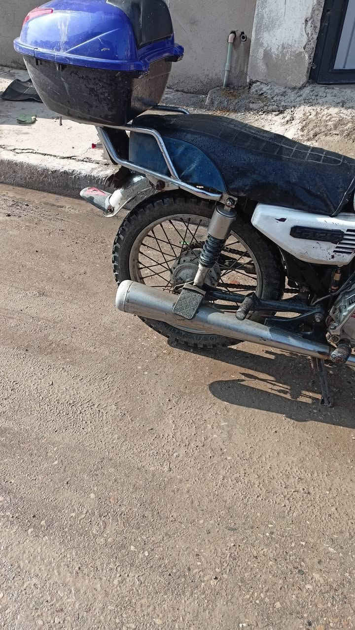 بارت خمس 99999
للبيع 
السعر 230
ويرمنيا شغالة يرادلة باتري
محرك نضيف 
***********
