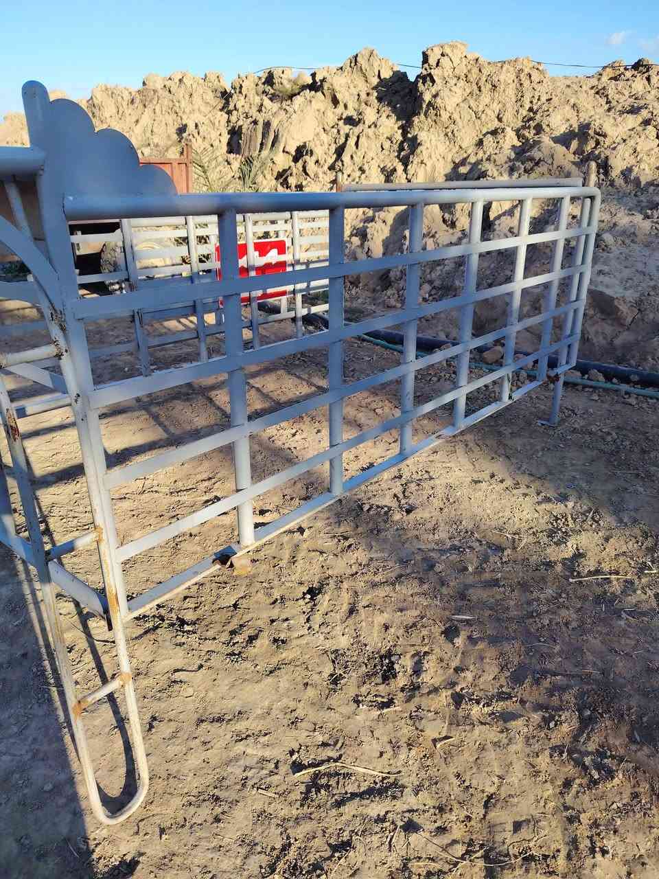 السلام عليكم محجر لبيع الاتصال على الرقم ***********
