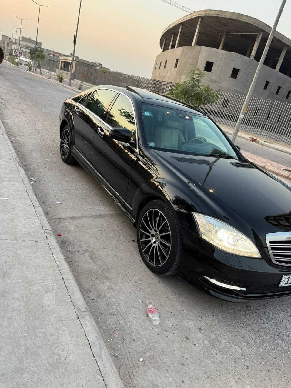 🚗 مرسيدس S-Class خليجي طويل 2011 للبيع 🚗
وارد خليجي – فول مواصفات

🔹 فتحة سقف بانوراما
🔹 خمس بردات
🔹 مقاعد خلفية كهرباء
🔹 أبواب شفط + جنطة شفط
🔹 ستيرن كهرباء
🔹 ناظور ليلي 🌙
🔹 رادارات أمامية وخلفية
🔹 لايتات زينون
🔹 مكينة + كير + حدادية مكفولة
🔹 نوزلات جديدة
🔹 فيتبم جديد
🔹 السيارة جاهزة بالكامل
🔹 غرفة جديدة
🔹 اللون: أسود 🖤

📍 مكان السيارة: بغداد
📄 رقم السيارة: بغداد

📞 للاستفسار: ***********
