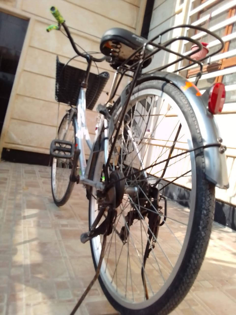 سلام عليكم بايسكل عبد الحليم للبيع حجم 26 كلو شغال شرط وبي عداد السرعه مكاني موصل ايسر سعر 100 وبي مجالل بسيط


**إذا كنت صاحب هذا الإعلان وتريد حذفه لأي سبب، رجاءا أرسل رسالة إلى الدعم الفني**