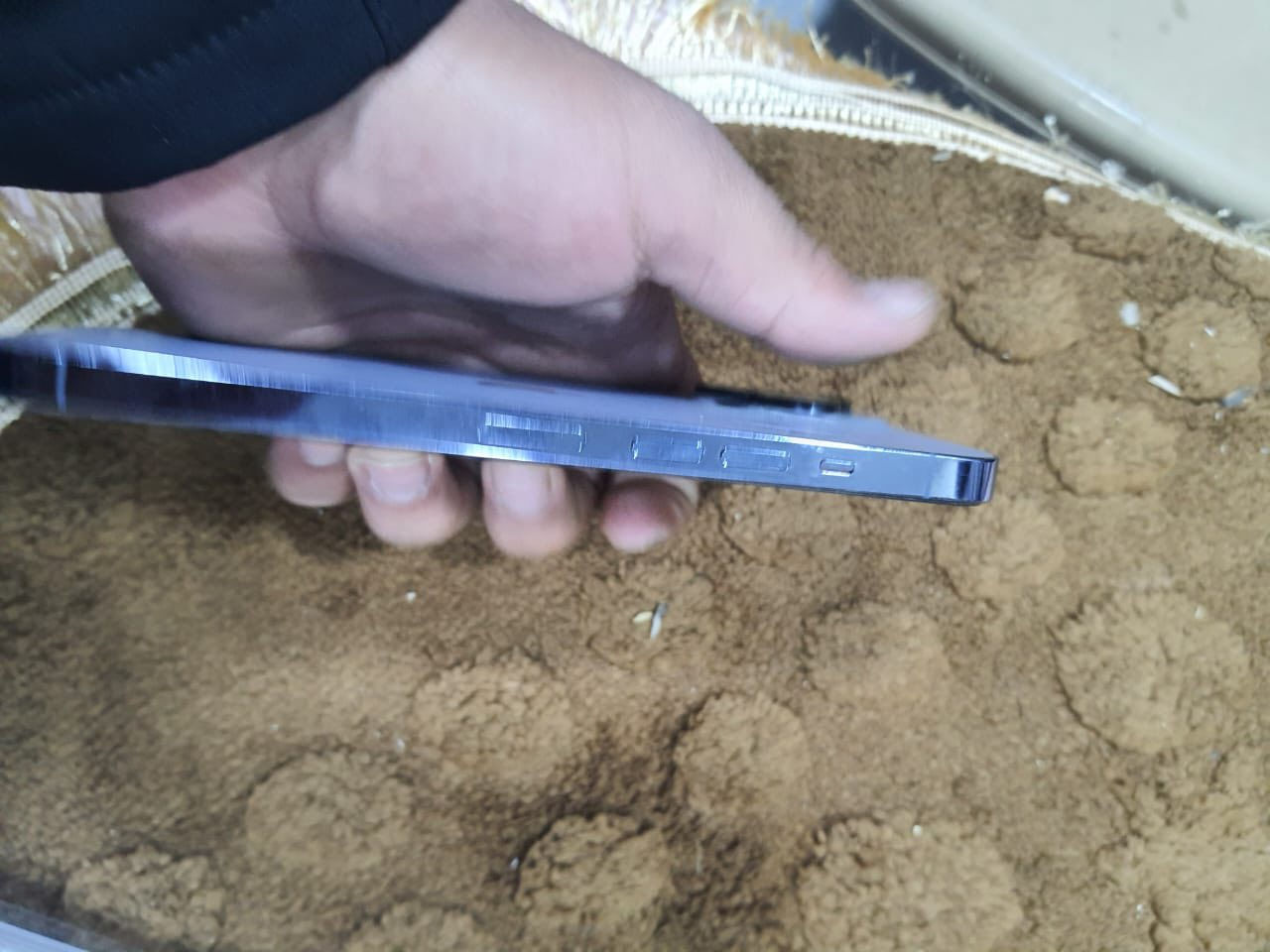 13 برو ماكس للبيع او مراوس ب11 برو ماكس مبدل شاشه اصليه قطعه معرفه فيس ايدي شغال بطاريه 87 سعره 400 لتواصل *********** غير متواجد واتس او فيس فقط رقم مكان الجهاز تقاطع القدس
