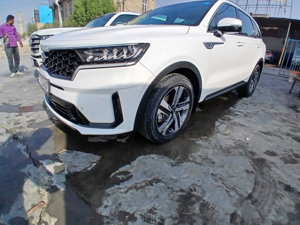 سلام عليكم

للبيع 

كيا سورنتو موديل ٢٠٢١ خليجي 

رقم بغداد جديد 

ماشية 60

ستة سلندر 

نص فول 

بصمة

كشنات كهرباء

صندوك كهرباء

مري شفط 

حساسات 

تشغيل عن بعد 

شاحن واير ليس 

قمارة حديد 

كير عصا 

كامرة خلفية

كشنات جلد 

السعر ٢٦٠ وبيهة مجال 

مكان السيارة بغداد

***********
