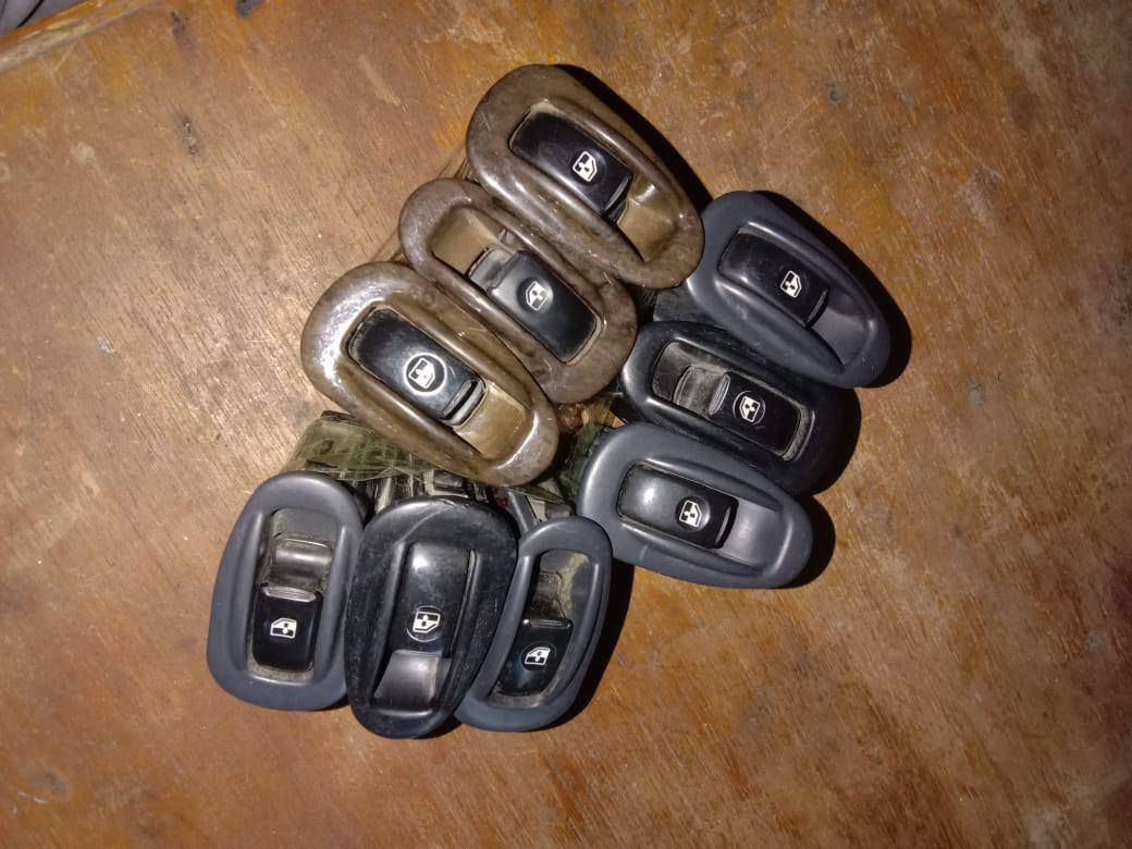 السلام عليكم ورحمه الله وبركاته غراض سوناتا تو حاويه اصلي ويوجد توصيل جميع المحافظات جميع كماليات واكسسوارات سوناتا تو تلكاها عدنا وشرط نضافه للاستفسار الاتصال على الرقم ‏‪***********‬‏واتساب
