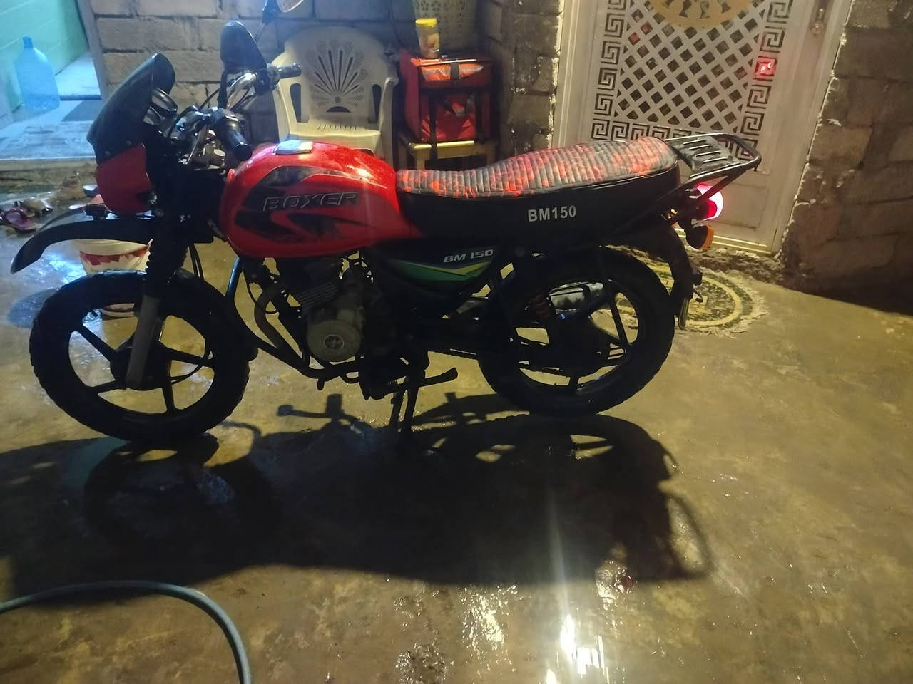 سلام عليكم دراجه بوكسر  كله كامله نكره سلف جبلي 4كير  سعر 625 وبيها مجال مستعجل ‏‪‪0772 891 9213‬‬‏
